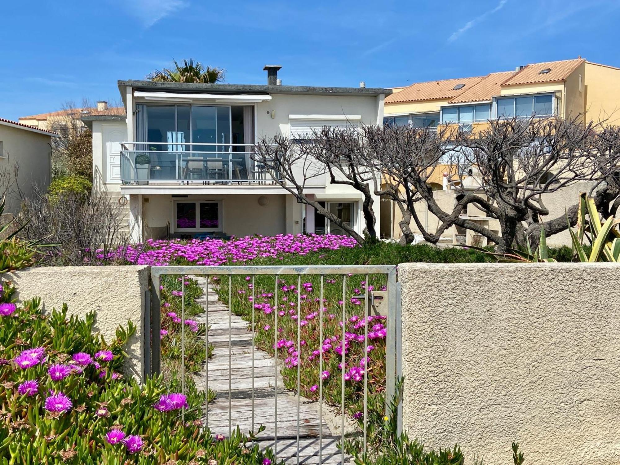 Residence La Voile Blanche 1 Frontignan Exterior photo